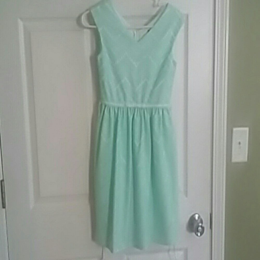 Girls sleevless dress